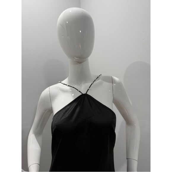 Commense Hold My Pearls Open Back Satin
Long Dress Black size S - Picture 4 of 5